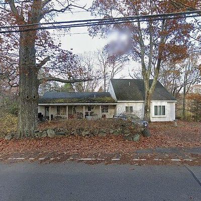 22 Locust St, Middleton, MA 01949