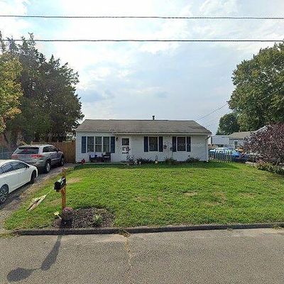 22 Webster Dr, Ansonia, CT 06401