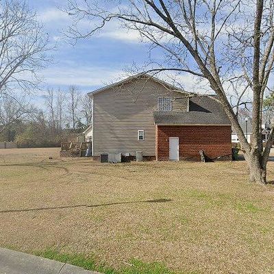 2204 Twin Bridge Dr, Florence, SC 29504