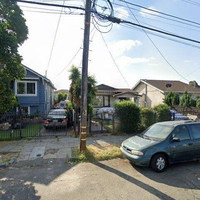 2206 62 Nd Ave, Oakland, CA 94605