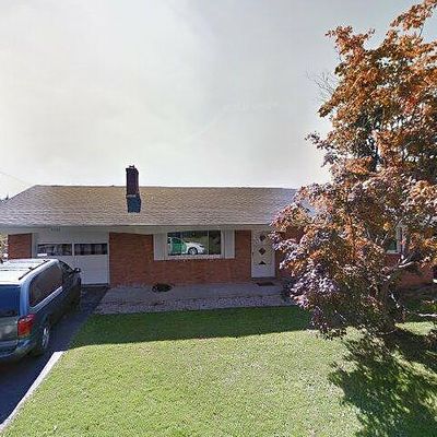 2728 Johnson Dr, Chambersburg, PA 17201