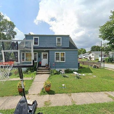 2736 Galloway Ave, Abington, PA 19001