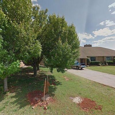 2829 Indian Creek Blvd, Oklahoma City, OK 73120