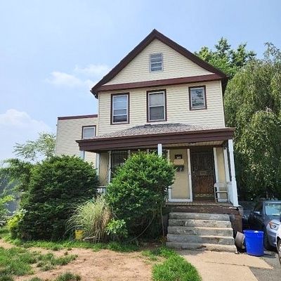 285 Shepard Ave, East Orange, NJ 07018