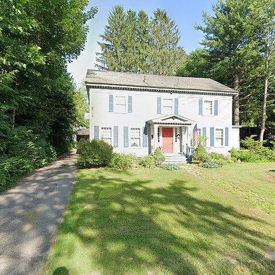 29 Waverly St, Pittsfield, MA 01201