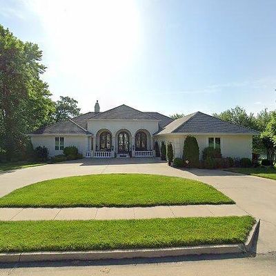 2900 Chinaberry Dr, Columbia, MO 65201