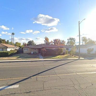 2952 E Gettysburg Ave, Fresno, CA 93726