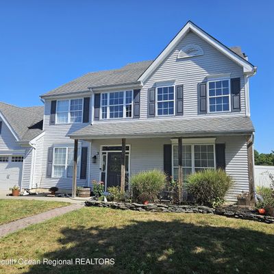 3 Hickory Cir, Barnegat, NJ 08005