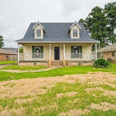 3 Oakland Dr, Destrehan, LA 70047