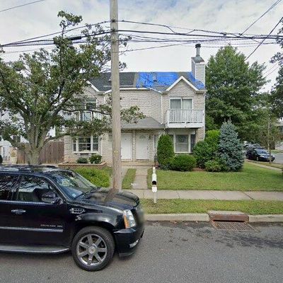 3 Oceanview Ave, Staten Island, NY 10312