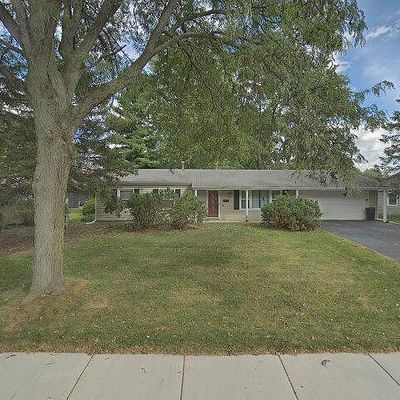 30 Ashlawn Ave, Oswego, IL 60543