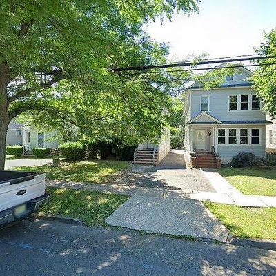 30 E Henry St, Linden, NJ 07036