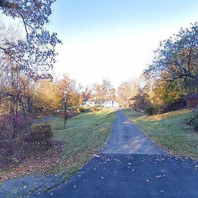 30 Junction Rd, Brookfield, CT 06804