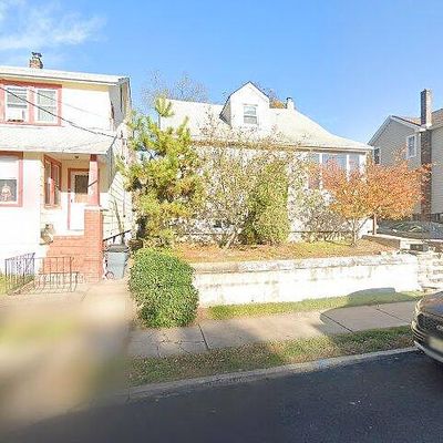30 Young Ave, Totowa, NJ 07512