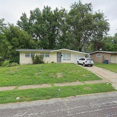 3009 Solway Ave, Saint Louis, MO 63136