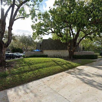 303 3 Rd Ter, Palm Beach Gardens, FL 33418