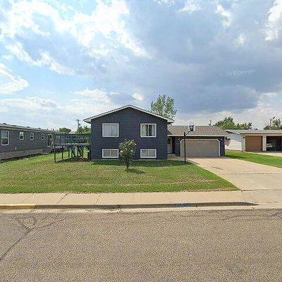 303 5 Th St Sw, South Heart, ND 58655