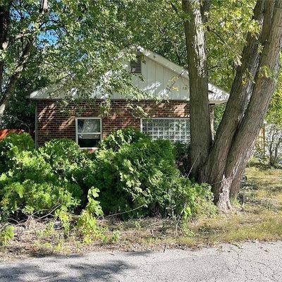 303 Delamere Rd, Vermilion, OH 44089