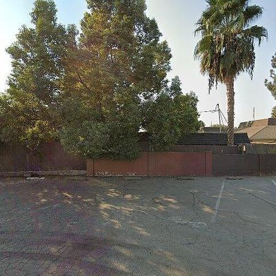 3055 N West Ave #D, Fresno, CA 93705