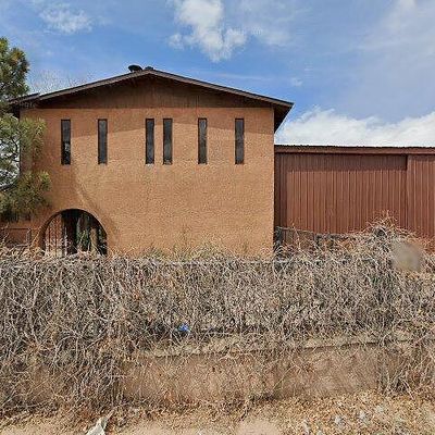 306 El Llano Rd, Espanola, NM 87532