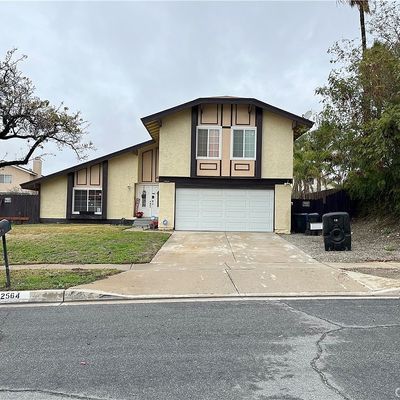 2564 N Beechwood Ave, Rialto, CA 92377