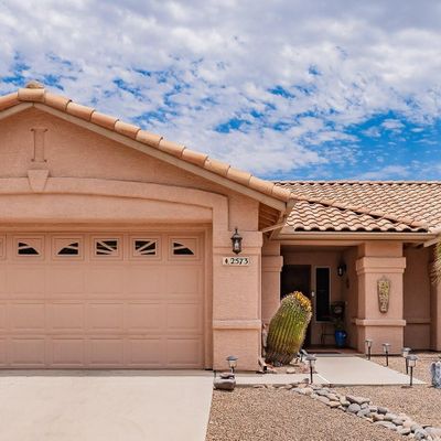 2573 N Camino Reloj, Green Valley, AZ 85614