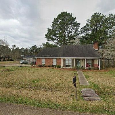 261 Riverbend Dr, Byram, MS 39272