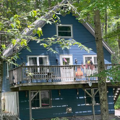 267 Wyalusing Dr, Pocono Lake, PA 18347