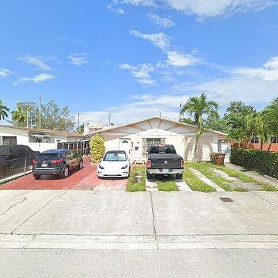 2685 W 8 Th Ct, Hialeah, FL 33010