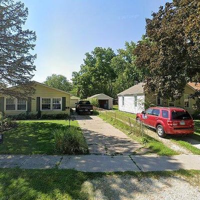 2723 4 Th Street A, East Moline, IL 61244