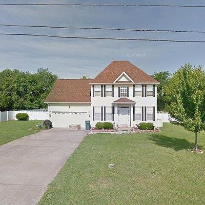 3302 Greenspoint Dr, Clarksville, TN 37042