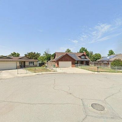 331 S Lotas St, Porterville, CA 93257