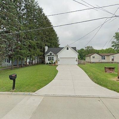 3323 Curtis St, Mogadore, OH 44260