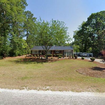 335 Johnson Dr, Dillon, SC 29536