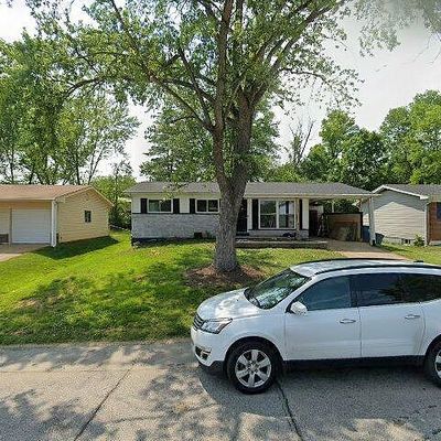 337 Fairview Ct, Ballwin, MO 63021