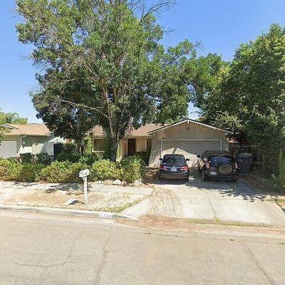 3370 W Oswego Ave, Fresno, CA 93711