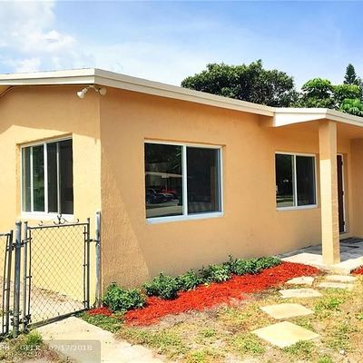 3411 Nw 7 Th Ct, Lauderhill, FL 33311