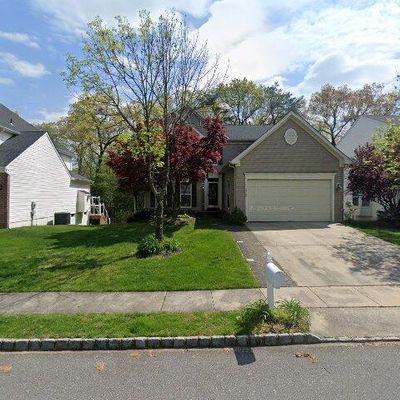 35 Wood Lark Dr, Mount Laurel, NJ 08054