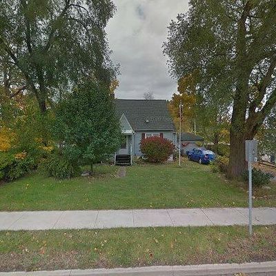 351 Kelly St, Rome City, IN 46784