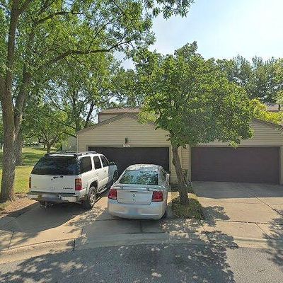 3526 Golfview Dr, Hazel Crest, IL 60429