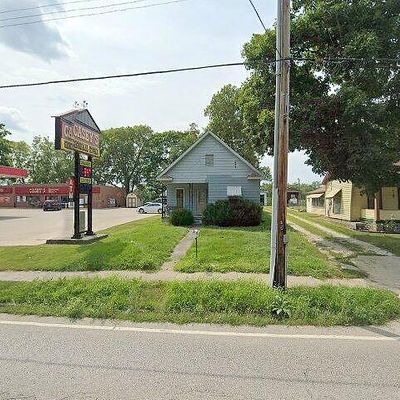 357 S Main St, White Hall, IL 62092