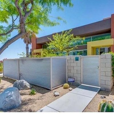 3588 Quiet Side St, Palm Springs, CA 92262