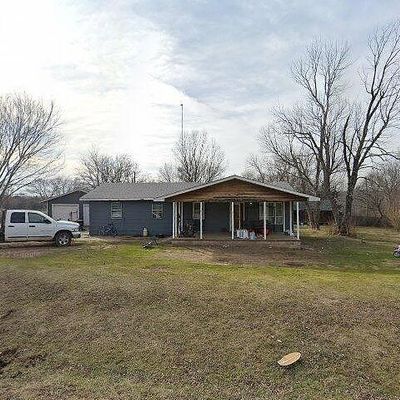 37 N Main St, Prue, OK 74060