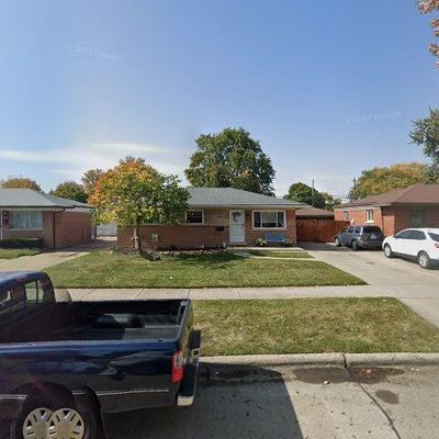 30721 Indigo St, Roseville, MI 48066