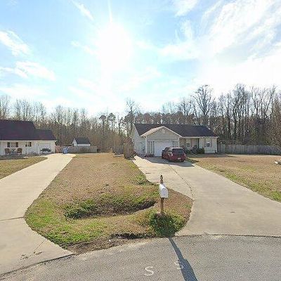 309 Rolling Meadow Ct, Richlands, NC 28574