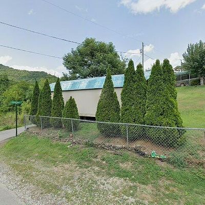 31 Lookout Ln, Henlawson, WV 25624