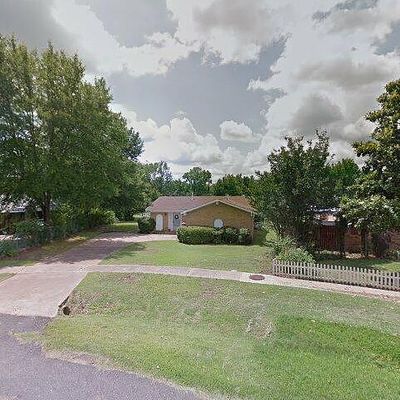 311 Gilbert Dr, Vivian, LA 71082