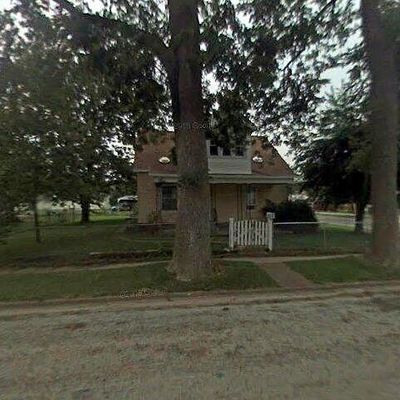 312 N Edwards St, Altamont, IL 62411