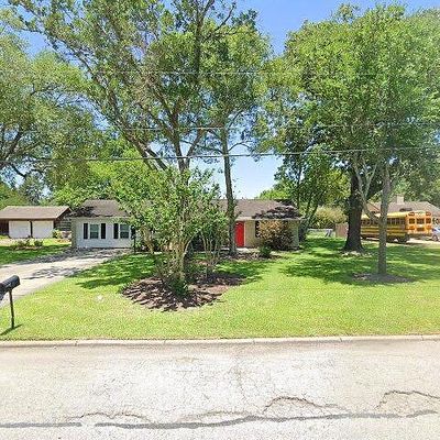 312 S Shadowbend Ave, Friendswood, TX 77546