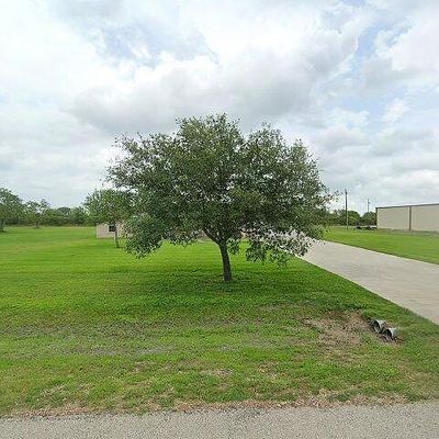 313 Serene Dr W, Victoria, TX 77905